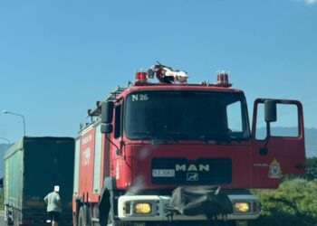 Φωτιά σε φορτηγό έξω από την Αριδαία – Άμεση επέμβαση της Πυροσβεστικής