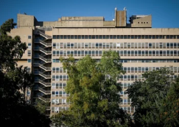 Επίθεση στο Ιράν: Κόκκινος συναγερμός σε ΕΥΠ, Αστυνομία και Λιμενικό για «χτυπήματα» στην Ελλάδα