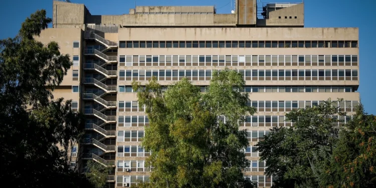 Επίθεση στο Ιράν: Κόκκινος συναγερμός σε ΕΥΠ, Αστυνομία και Λιμενικό για «χτυπήματα» στην Ελλάδα