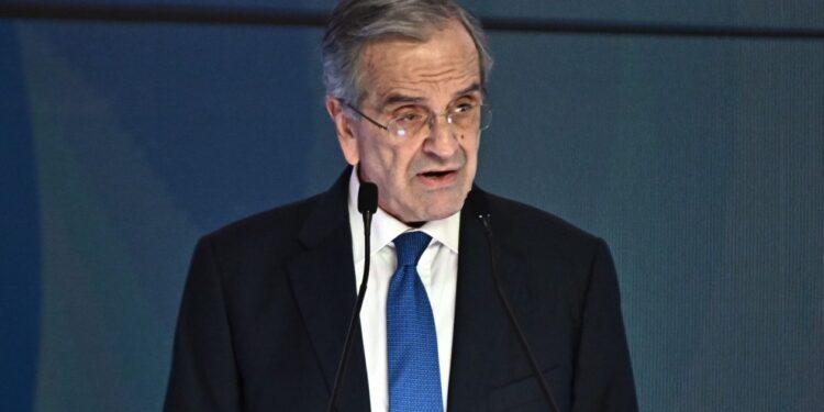 Σαμαράς: «Εισαγγελέας διέρρηξε τη θυρίδα της συζύγου μου»