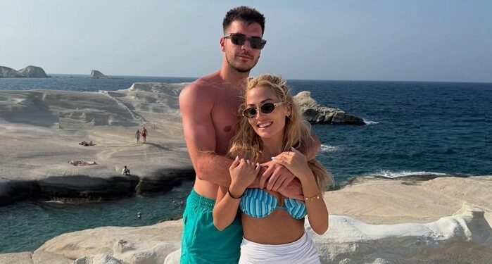 Φώτης Ιωαννίδης και Ελένη Βουλγαράκη ερωτευμένοι στη Μήλο – Οι φωτογραφίες που μοιράστηκαν