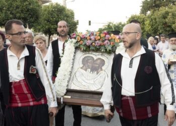 Πανηγυρικός εορτασμός των Πρωτοκορυφαίων Αποστόλων Πέτρου και Παύλου στα Γιαννιτσά