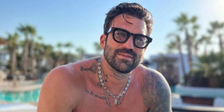 Δημήτρης Αλεξάνδρου: Απαντά για τη «σχέση» του με τη Ρία Ελληνίδου – Το εξώδικο προς τα ΜΜΕ