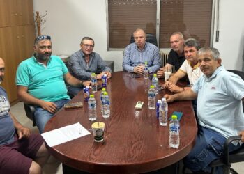 Συνάντηση του ΥφΑΑΤ Διονύση Σταμενίτη με τον ΤΟΕΒ Καρυώτισσας