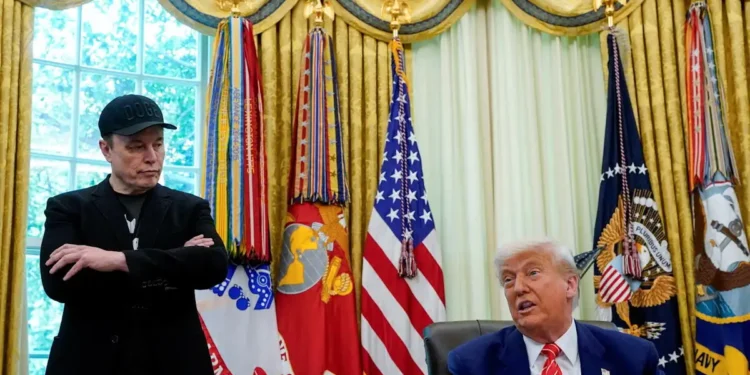 «Βόμβα» από τον Έλον Μασκ: Ο Ντόναλντ Τραμπ είναι στη λίστα Επσταϊν