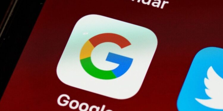 Διαγράψτε άμεσα αυτές τις εφαρμογές από το κινητό σας ‑ Κινδυνεύει το πορτοφόλι σας