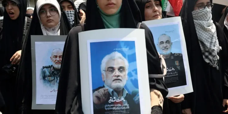 Στη δίνη του πολέμου η Μέση Ανατολή: Το Ισραήλ ξεκλήρισε την ηγεσία του στρατεύματος του Ιράν