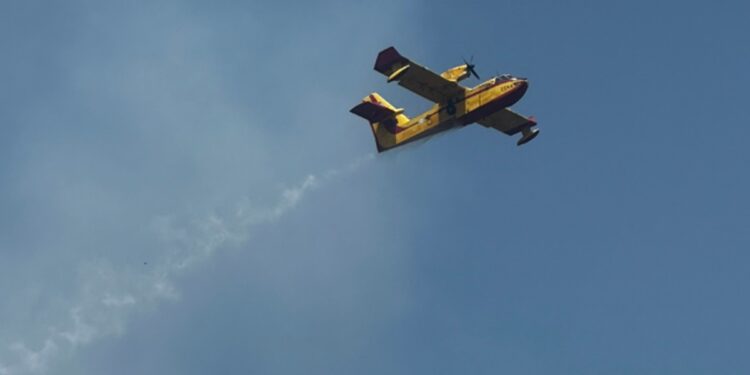 Θεσσαλονίκη: Βελτιωμένη η εικόνα της φωτιάς στο Ωραιόκαστρο