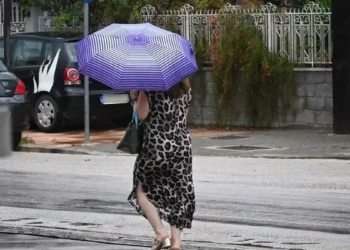 Καταιγίδες και ισχυροί άνεμοι για 48 ώρες από την Παρασκευή – Έκτακτο δελτίο επιδείνωσης του καιρού