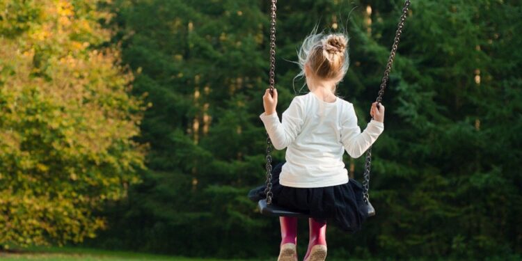 Πόσο γρήγορα θα εξαφανιζόταν η ανθρωπότητα αν σταματούσαμε να κάνουμε παιδιά – Ανθρωπολόγος εξηγεί