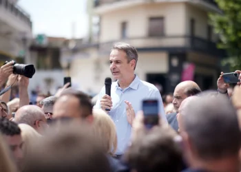 Η πολιτική δέσμευση Μητσοτάκη έως τις εκλογές του 2027 – Έμφαση στη μεσαία τάξη και «καρφιά» κατά Τσίπρα