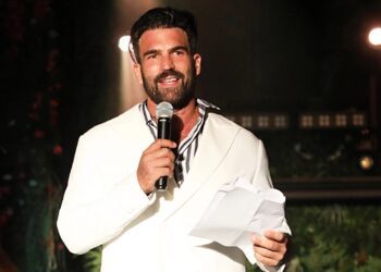 Ο Δημήτρης Αλεξάνδρου σε νέα σχέση μετά τον χωρισμό του από την Ιωάννα Τούνη – Εντυπωσιακή τραγουδίστρια, δείτε ποια είναι