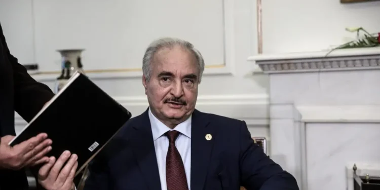 Χαλιφά Χαφτάρ: Πώς ο στρατάρχης της Βεγγάζης «πούλησε» την Ελλάδα και τάχθηκε στο πλευρό του Ερντογάν – Το μοιραίο λάθος της Αθήνας