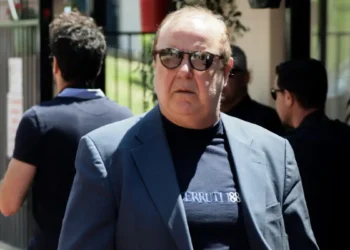 Παύλος Χαϊκάλης: «Πέτρος Φιλιππίδης και Άννα Μαρία Παπαχαραλάμπους είχαν σχέση» – Ο διάλογος με τον εισαγγελέα στη δίκη