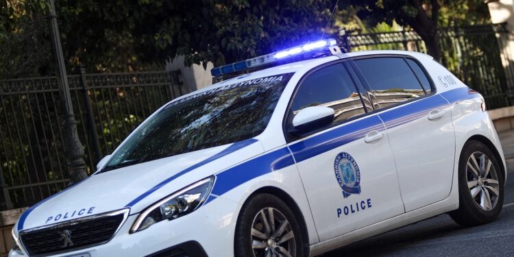 Εξαρθρώθηκε σπείρα που έστηνε τηλεφωνικές απάτες στην Πέλλα για δήθεν επείγουσες χειρουργικές επεμβάσεις