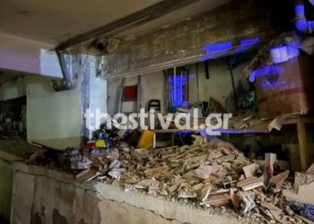 Θεσσαλονίκη: Ισχυρή έκρηξη σε πολυκατοικία – Τρομοκρατικό χτύπημα «βλέπει» η αστυνομία