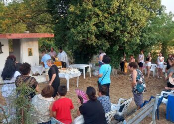 Γιόρτασαν την Αγία Παρασκευή στο εκκλησάκι στο Κάστρο της Χρυσής Αλμωπίας