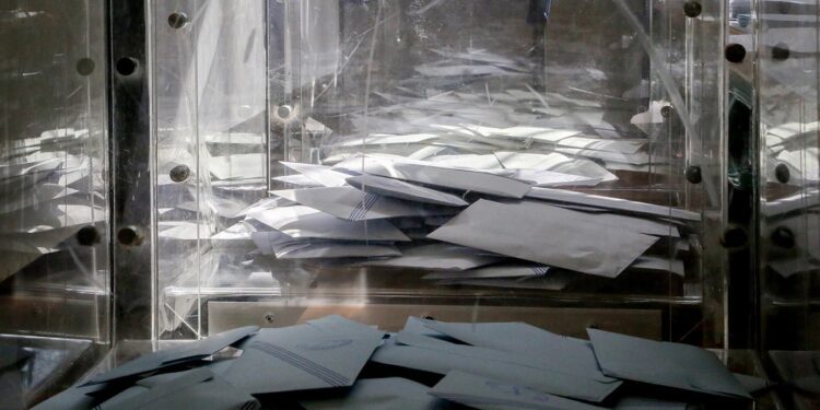 Δημοσκόπηση GPO: Στο 28,3% η ΝΔ, πάνω από 14 μονάδες η διαφορά με το ΠΑΣΟΚ