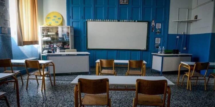 Επίδομα ενοικίου 200 ευρώ για εκπαιδευτικούς, νοσηλευτές και ενστόλους σε νησιωτικές και ορεινές περιοχές