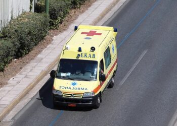 Πώς έγινε το τραγικό δυστύχημα στην Πέλλα με την 69χρονη που ξέχασε να βάλει χειρόφρενο και παρασύρθηκε από το αυτοκίνητό της