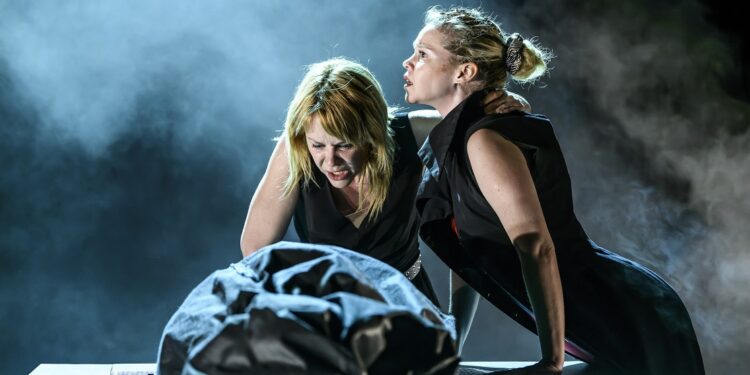 Η κορυφαία τραγωδία του Σοφοκλή «ΑΝΤΙΓΟΝΗ» στο Ανοιχτό Θέατρο Γιαννιτσών