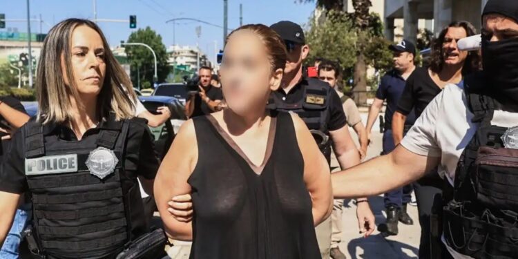 «Η 43χρονη δεν είχε κίνητρο να σκοτώσει τον Πολωνό καθηγητή, είναι σε σοκ», υποστηρίζει ο δικηγόρος της