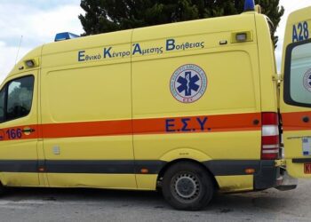 Νεκρός ανήλικος σε τροχαίο – Το αυτοκίνητο στο οποίο επέβαινε εξετράπη και χτύπησε σε δέντρο