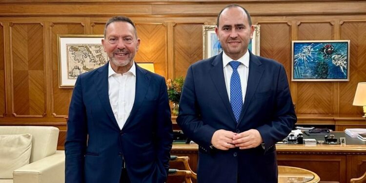 Συνάντηση του Λ. Βασιλειάδη με τον Διοικητή της Τράπεζας της Ελλάδος Γ. Στουρνάρα