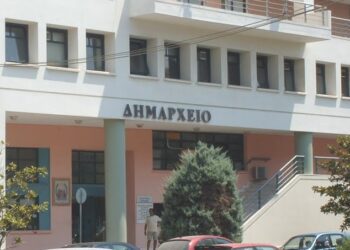 Χαμός σε Δημοτικό Συμβούλιο: «Στο τέλος του χρόνου παραιτούμαι, βρείτε άλλον δήμαρχο»