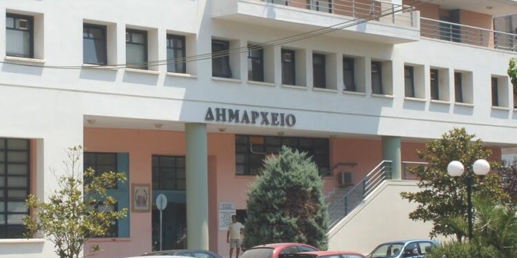 Χαμός σε Δημοτικό Συμβούλιο: «Στο τέλος του χρόνου παραιτούμαι, βρείτε άλλον δήμαρχο»