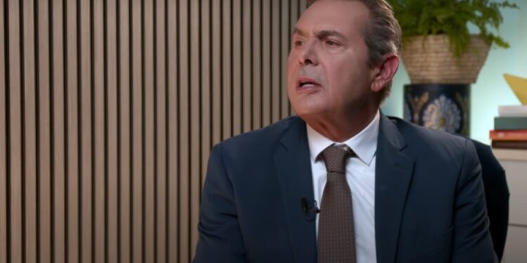 Ο Πάνος Καμμένος αποκαλύπτει τα παρασκήνια της σύσκεψης των αρχηγών το 2015 – Τι λέει για Τσίπρα και Σαμαρά