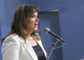 Τα εγκαίνια της Εμποροπανήγυρης Σκύδρας – Ζωντανή μετάδοση της ομιλίας της Δημάρχου Κ. Ιγνατιάδου στο PellaNow.gr