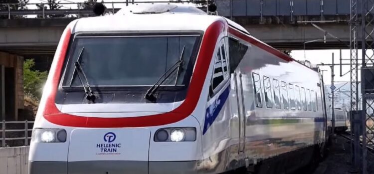 Μηχανική βλάβη σε τρένο που βρισκόταν στον σταθμό της Έδεσσας, έβγαζε καπνούς – H ανακοίνωση της Hellenic Train