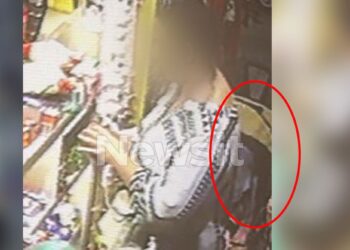 Η μυστηριώδης γυναίκα και το παιδί στο καροτσάκι – Η φωτογραφία ντοκουμέντο στο μικροσκόπιο του λιμενικού