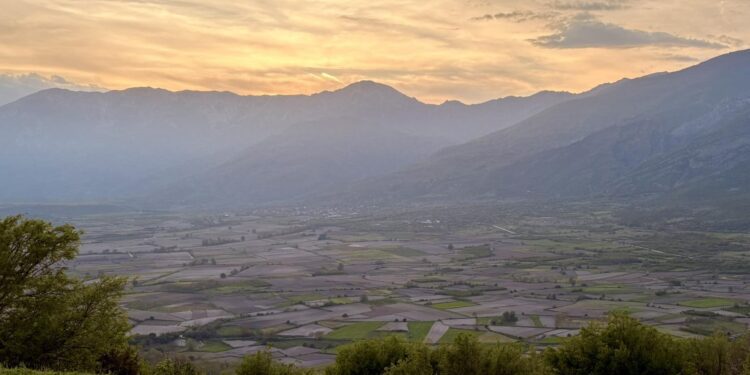 Πολεοδομική ρύθμιση: Τι αλλάζει για τους οικισμούς με 700 κατοίκους, τι με 701 έως 2.000