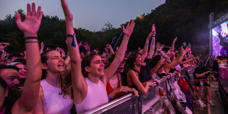 Φεστιβάλ Πόζαρ: Ετοιμαστείτε για το απόλυτο μουσικό τετραήμερο του καλοκαιριού