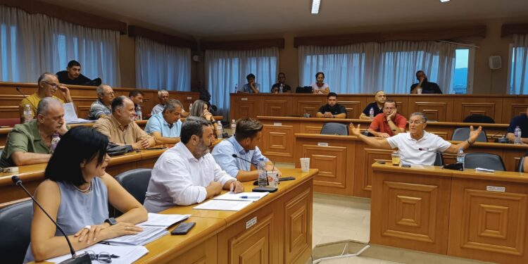 Ένταση στο Δ.Σ. Αλμωπίας: «Βολές» του Δ. Μπίνου με φόντο τη δήλωση του N. Παρούτογλου για τις προσλήψεις στη Λουτρόπολη