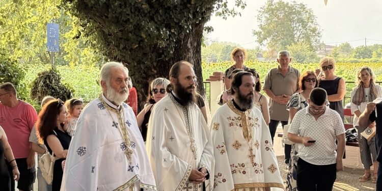 Ιερό καταφύγιο ελπίδας: Πανηγυρίζει το Παρεκκλήσι της Αγίας Παρασκευής στη Δωροθέα Αλμωπίας
