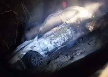 ΣΟΚ: Απανθρακωμένος ανασύρθηκε ένας 21χρονος μετά από σφοδρή σύγκρουση οχημάτων