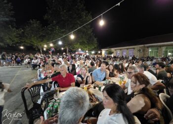 Κορυφώνεται το παραδοσιακό γλέντι στην Όρμα Αλμωπίας (ΦΩΤΟ)