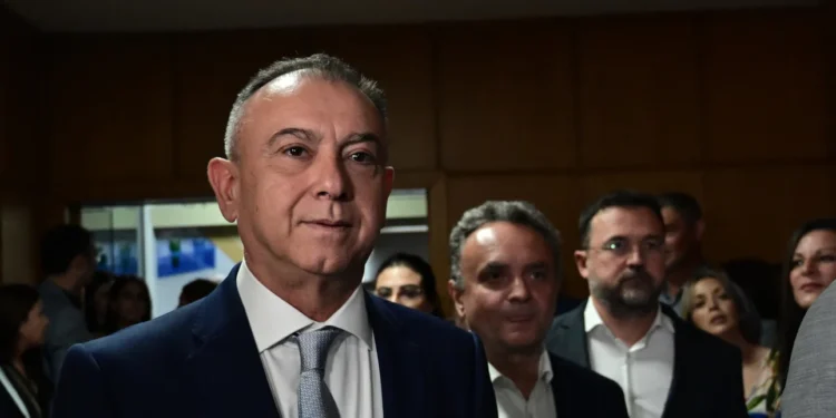 ΟΠΕΚΕΠΕ: «Ο Κέλλας θέλει ρουσφετάκια, δεν ζει χωρίς αυτά» – «Γκάγκστερ με πλάτες ο Μπαμπασίδης»