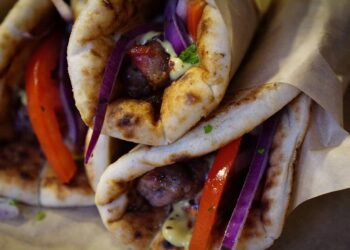 Σε είδος πολυτελείας έχει εξελιχθεί το πιτόγυρο – Στα 4,5 ευρώ η τιμή του