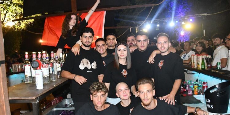 Το Boat Party με τον James Feluka & το πλήρωμά του εντυπωσίασε στην Δωροθέα