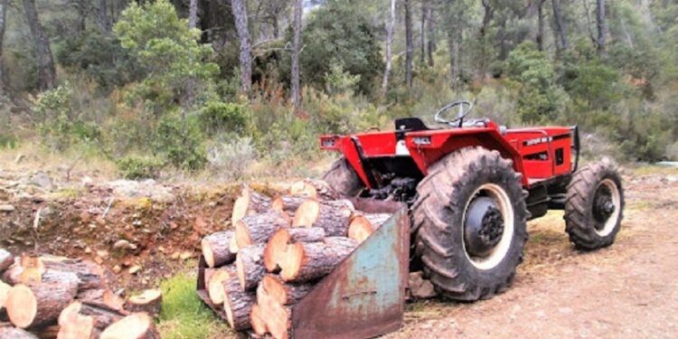 Αλμωπία: Σοβαρό ατύχημα με τρακτέρ σε ορεινή περιοχή της Νότιας