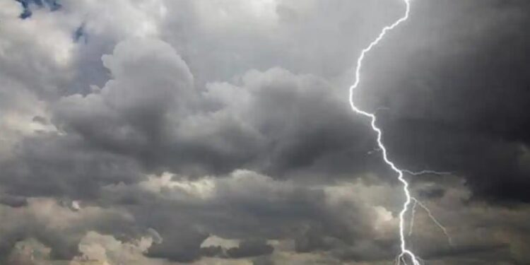 Καιρός: Η πρόβλεψη του Σάκη Αρναούτογλου – «Καμπανάκι» για την Πέλλα, καταιγίδες και χαλάζι