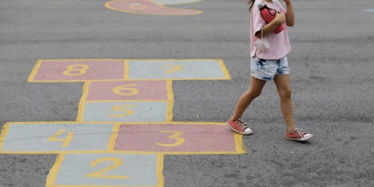 Δημογραφικό σοκ στα σχολεία: «Χάθηκαν» 44.000 πρωτάκια σε 15 χρόνια