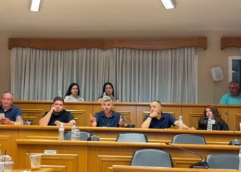 Ο καθένας τον δρόμο του: Ρήγμα με προσωπικές στρατηγικές στην παράταξη του Χρ. Μπάτση – Διαφοροποιήθηκαν Δ. Γιάντσης και Γ. Κετικίδης