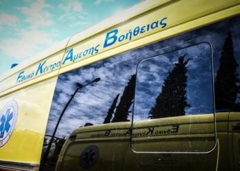 Τραγωδία: Νεκρή 48χρονη μητέρα 3 παιδιών – Η μηχανή της συγκρούστηκε με αυτοκίνητο