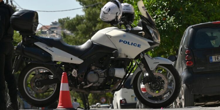 Σοκ στη Θεσσαλονίκη: 50χρονος έπνιξε την αδερφή του με σακούλα και κάλεσε την αστυνομία