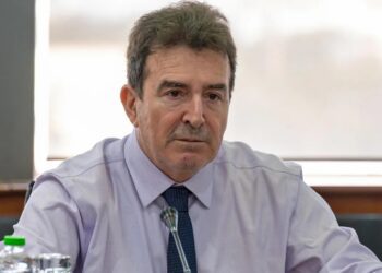 Ο Χρυσοχοΐδης ανακοίνωσε περιπολίες αστυνομικών μέσα στους καταυλισμούς των Ρομά – «Τέλος στην ανοχή»